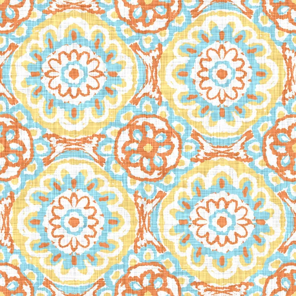 Aquarell Blume Motiv Hintergrund. Handbemalte erdige wunderliche nahtlose Muster. Modernes florales Leinen-Textil für die Dekoration des Frühlings und Sommers. Dekorative Scandi Stil bunte Natur auf dem ganzen Druck — Stockfoto