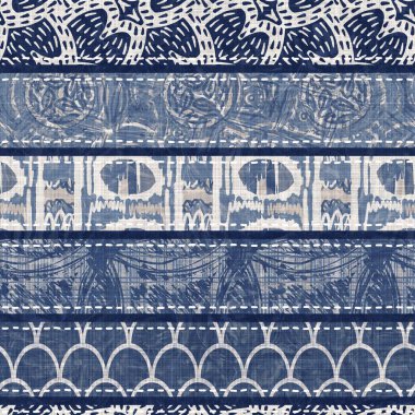 Denim mavisi yamalı örgü dokusu. Eski model baskılı pamuk tekstil efekti. Yamalı kot ev dekorasyonu yumuşak mobilya arka planı. Kumaş baskı malzemesinin her tarafına sccandi yorgan dikişi atılmış..