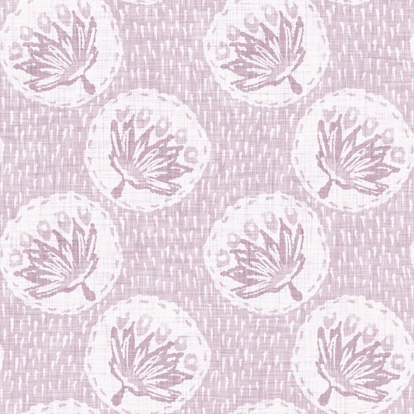 水彩缤纷的紫色花朵图案背景.手绘泥土异想天开无缝图案.春夏家居装饰用的现代花布织物.装饰丑闻五彩斑斓的自然处处可见 — 图库照片