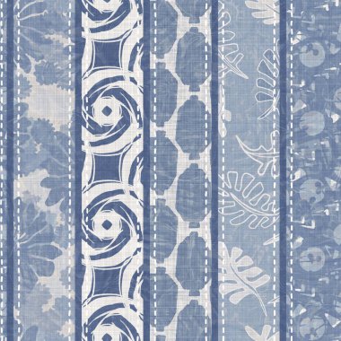 Pasaklı, şık Fransız, gri, mavi keten yama şeritli. Grunge eski yama tekstil efektlerini yıkadı. Kır tarzı ev dekorasyonu yumuşak mobilyalar, dekoratif yastık ya da kumaşın her tarafına yapıştırılmış.. 