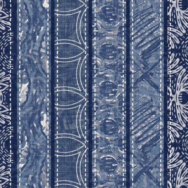 Denim mavisi yamalı örgü dokusu. Eski model baskılı pamuk tekstil efekti. Yamalı kot ev dekorasyonu yumuşak mobilya arka planı. Kumaş baskı malzemesinin her tarafına sccandi yorgan dikişi atılmış..