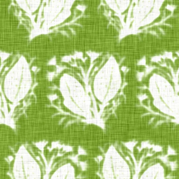 Motif gambar tangan tekstur linen bunga. Kebun Whimsical pola mulus. Tekstil flora corat-coret musim semi modern untuk dekorasi rumah. Gaya scandi botani hijau berkarat di seluruh cetakan. — Stok Foto