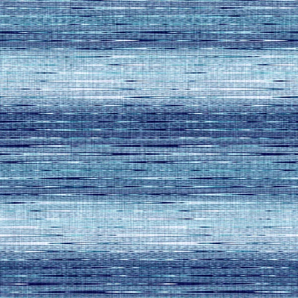 Textura clásica de tela de camisa masculina de rayas tejidas azules. El espacio marino teñido de fondo melange martillado. Paño de moda textil simple y sin costuras. Tejido de alta resolución en toda la impresión. —  Fotos de Stock