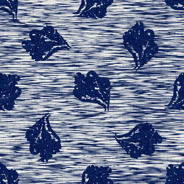 Textura de patrón de hoja de tela teñida índigo. Tinte de tela de moda textil transparente resistente a toda la impresión. Impresión en bloque de kimono japonés. Muestra repetible de efecto batik de alta resolución. —  Fotos de Stock