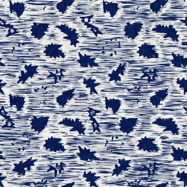 Indigo barvená textura listů tkaniny. Bezešvé textilní módní látky barvivo odolávat po celém tisku. Japonský blok kimono. Batikový efekt s vysokým rozlišením opakovatelné vzorky. — Stock fotografie