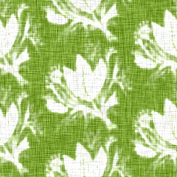 Ręcznie rysowany motyw kwiatowy tekstury lnu. Kapryśny ogród bezszwowy wzór. Nowoczesny wiosna doodle kwiatowa natura tekstylia do dekoracji wnętrz. Botaniczny styl scandi rustykalny zielony na całym druku. — Zdjęcie stockowe