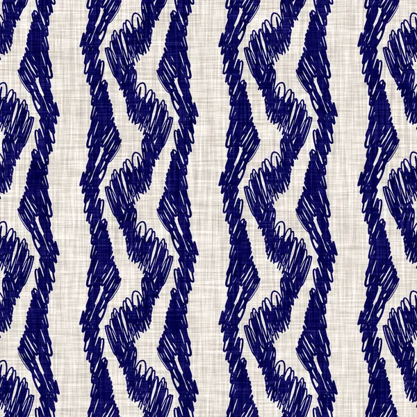 Texture sans couture à rayures lavées indigo. Bleu tissé boro lin coton fond effet teint. Répéter japonais batik résister modèle. Asiatique rayé partout imprimé textile. — Photo