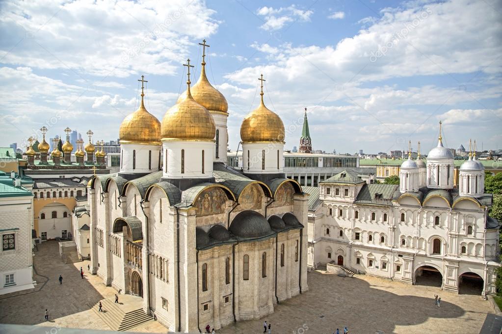 Архитектурный памятник московского кремля. 3) Успенский собор Московского Кремля. 4) Успенский собор Московского Кремля. Главный собор Московского Кремля Успенский. Иван 3 Успенский собор Кремля.