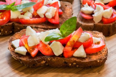 İtalyan dilim ekmek denilen 