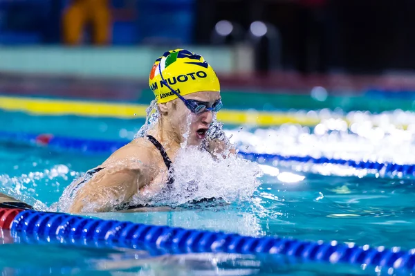 Ilaria Rosa (Italia) realizando 200 mt de braza —  Fotos de Stock