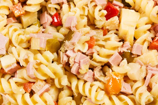 soğuk makarna salatası 