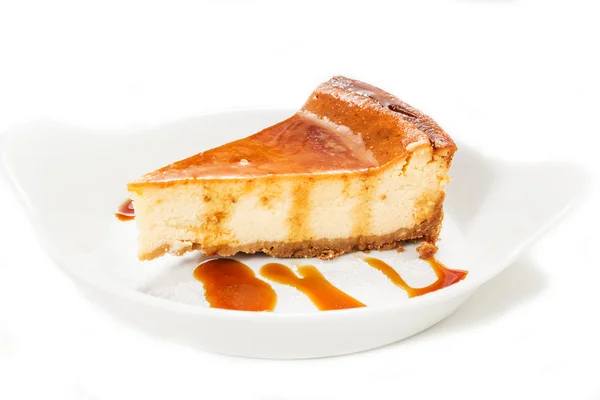 Cheesecake with caramel sauce — Stock Photo, Image