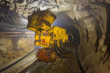Undergeound maden yükleme makinesi
