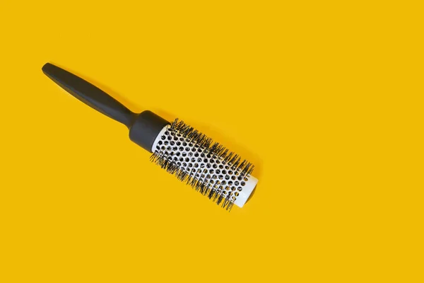 Professional Black Hair Brush Yellow Background Copy Space — Stock Photo, Image