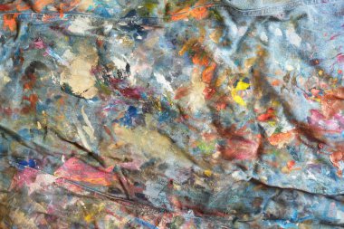 Kurumuş yağlı boya dokunuşlu kot kumaş, doku, sanatçı önlüğü