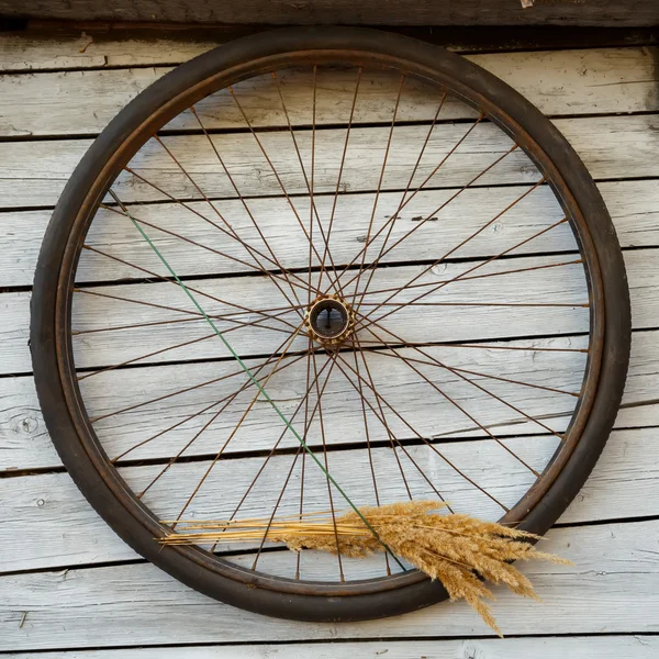 Old bicycle wheel — Stock Photo, Image