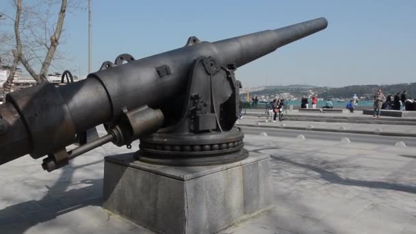 Iron Cannon in Istanbul on Seaside of Bosphorus — Stock Video