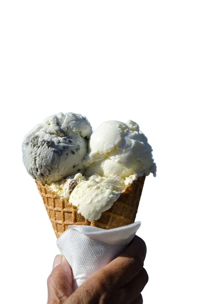 Конус морозива ізольований на білому — стокове фото