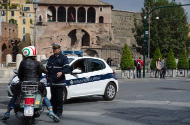 Polis Roma, İtalya