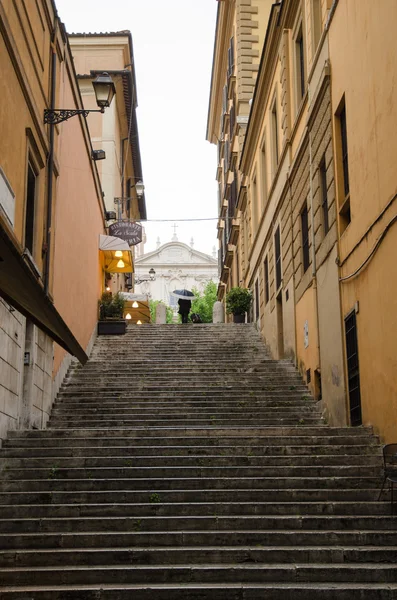 Belos passos em Roma, Itália — Fotografia de Stock