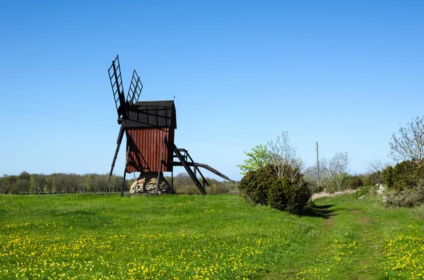 Molino de viento tradicional histórico — Foto de Stock