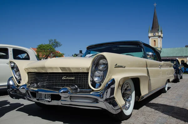 Lincoln Continental 1958 carro velho — Fotografia de Stock