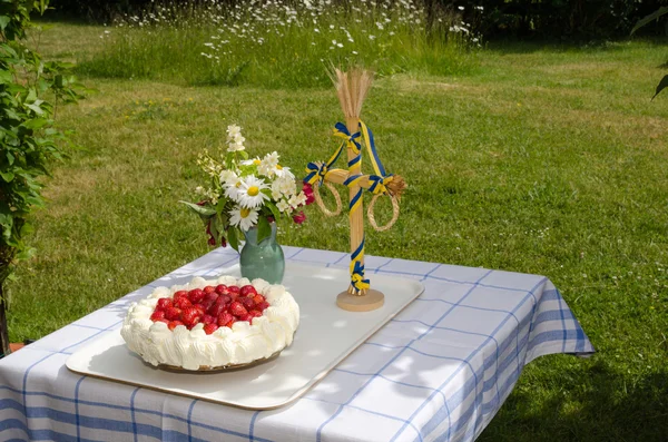 Decorated summer table — Stock Photo, Image