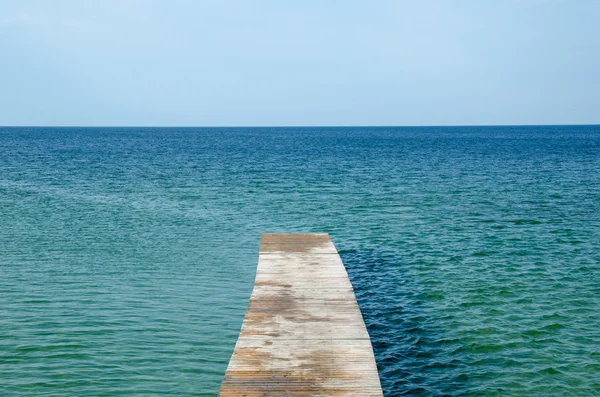 Badesteg aus Holz — Stockfoto