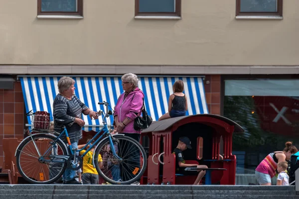 La conversation de rue . — Photo