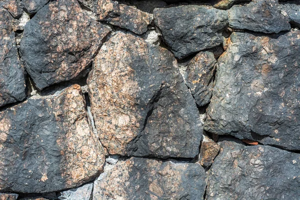 Fragmento Uma Parede Velha Feita Pedras Ásperas Tamanhos Diferentes Para — Fotografia de Stock