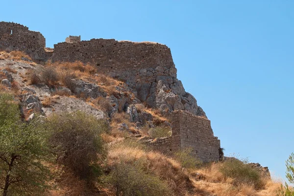 Ruins on background of sky. — Stock Photo, Image