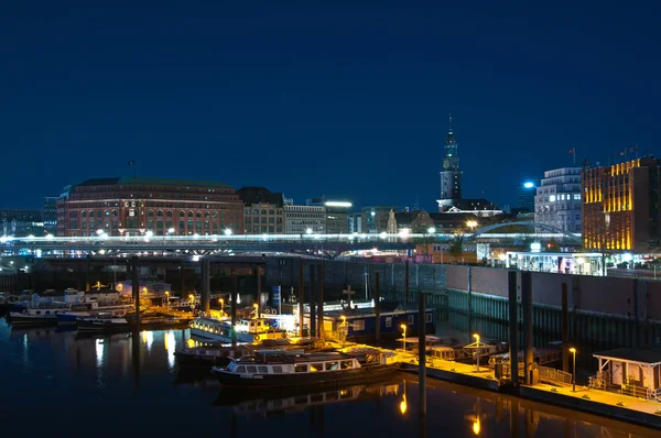 Kai in Hamburg — Stockfoto