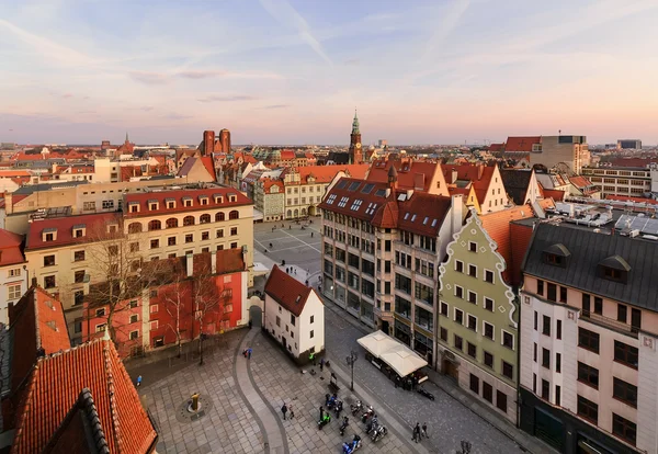View on the market square of Wroclaw after sunset. — Stock Photo, Image