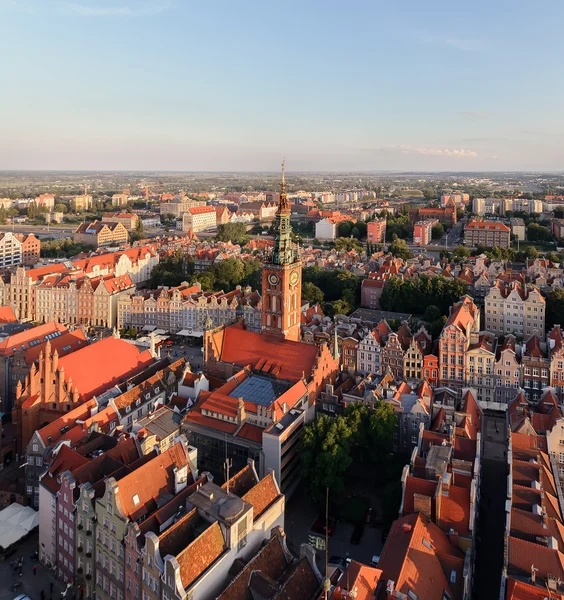 Panorama starego miasta i ratusza w Gdańsku — Zdjęcie stockowe