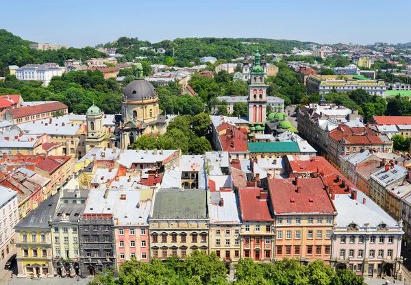 Vue aérienne sur la partie centrale de Lviv . — Photo