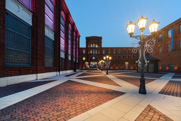 Alışveriş Merkezi Lodz akşamları, Polonya