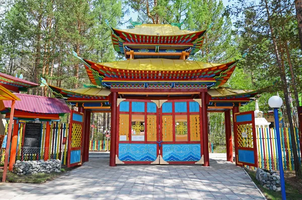 Nilova Pustyn, Russia - June, 11 2016: Gate to Burhan baabay - Buddhist datsan in Nilova Pustyn — Stock Photo, Image