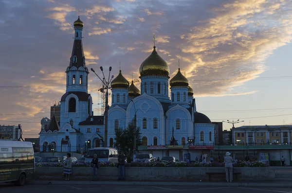Chita, RU - 17 iul 2014: Catedrala Maicii Domnului din Kazan la răsărit de soare. Principala biserică a orașului — Fotografie, imagine de stoc