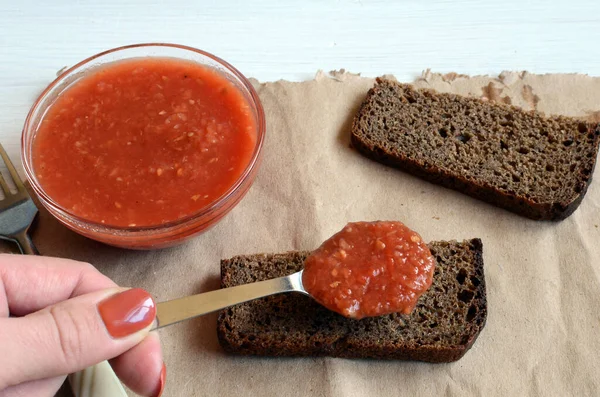 Homemade Spicy tomato sauce, Traditional Russian dish — Stock Photo, Image