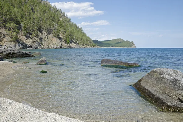 Steinküste des Baikalsees — Stockfoto