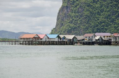 Deniz Çingeneler Andaman Denizi, Tayland Koh Panyee kayan Köyü