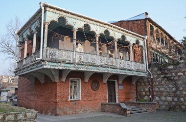 Mansion House düğün sokak Baratashvili, Tbilisi üzerinde geleneksel Balkonlu-