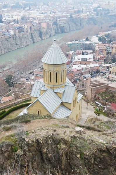 Iglesia de San Jorge en la fortaleza Narikala. Vista superior —  Fotos de Stock