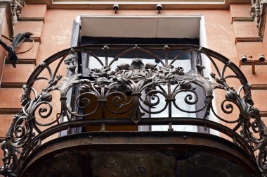 Tiflis benzersiz geleneksel balkon. Gürcistan