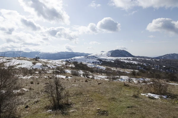 De pas van Gombori ridge in de winter. Uitzicht vanaf Telavi weg. Georgië — Stockfoto