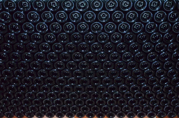 Duvar, üst üste boş şişe