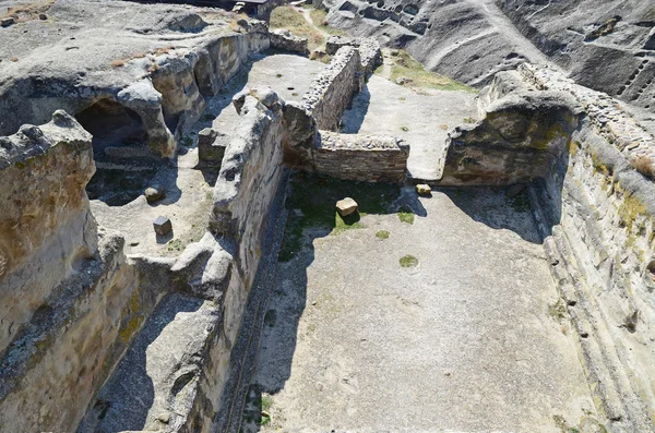 Antigos quartos da cidade velha caverna Uplistsikhe habitantes na região do Cáucaso, Geórgia . — Fotografia de Stock