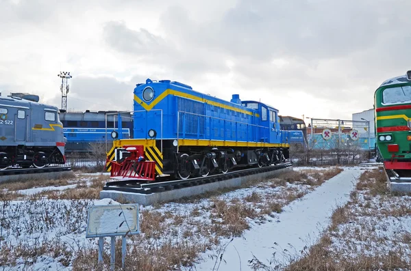 Ulán Bator, Mongolia-Dic, 02 2015: Locomotora diesel de derivación, TEM-1. Museo del equipo ferroviario en Ulan Bator. Mongolia —  Fotos de Stock