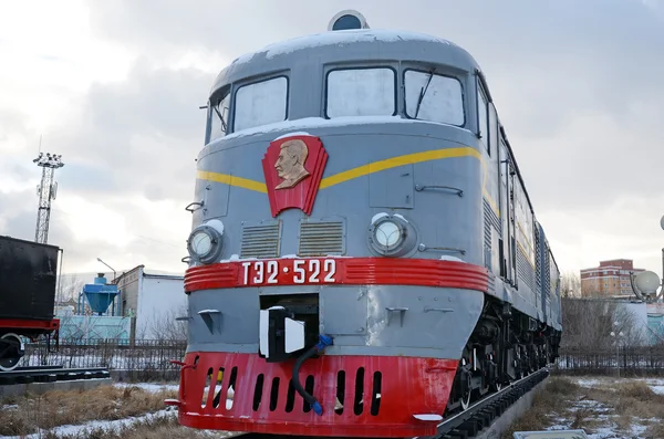 Ulaanbaatar, Mongolia-Dec, 02 2015: Locomotiva TE2-522. Museo delle attrezzature ferroviarie a Ulaanbaatar. Mongolia — Foto Stock