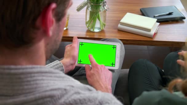 IPad Tablet Computer groen scherm voor Internet E-mail Website — Stockvideo